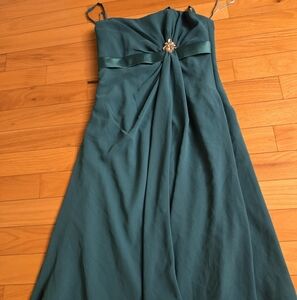 Elegant Strapless Teal Dress with Embellishment